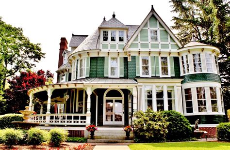 victorian houses for sale zillow.